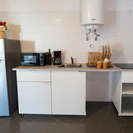 Renovated Historic House T2 Casa de Férias *