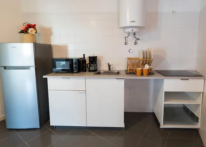 Renovated Historic House T2 Holiday home *