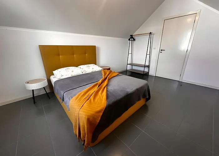 Renovated Historic House T2