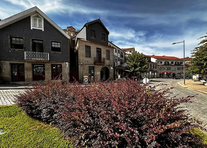 Holiday home Renovated Historic House T2